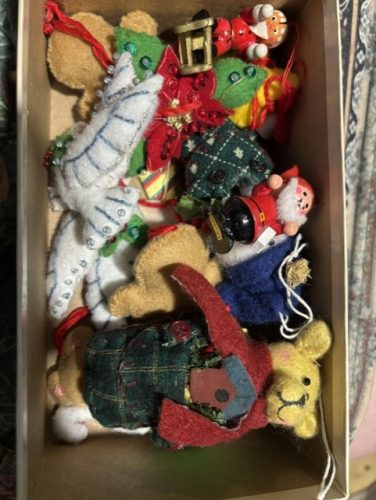 felt-ornaments